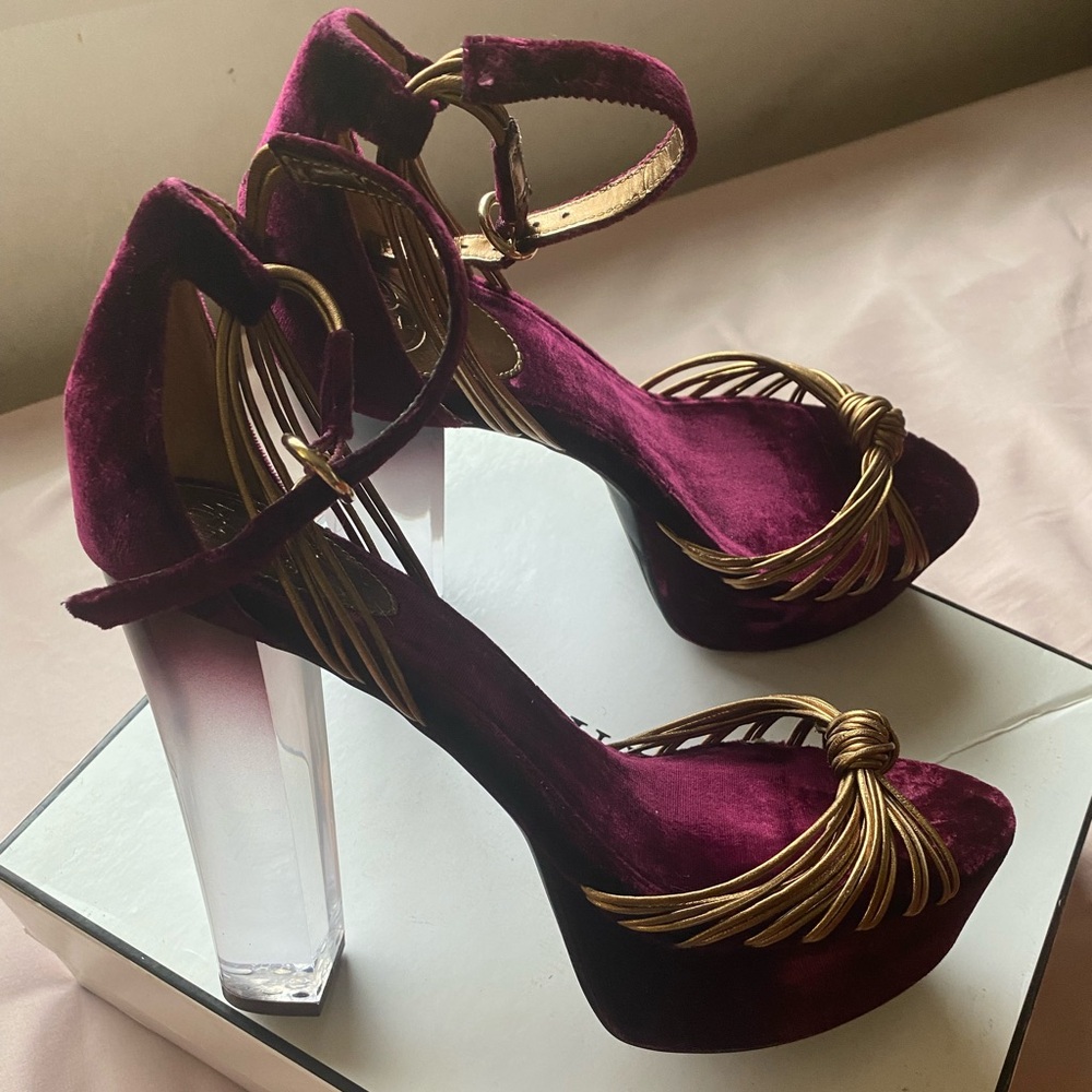 GUESS Peakabo shoes